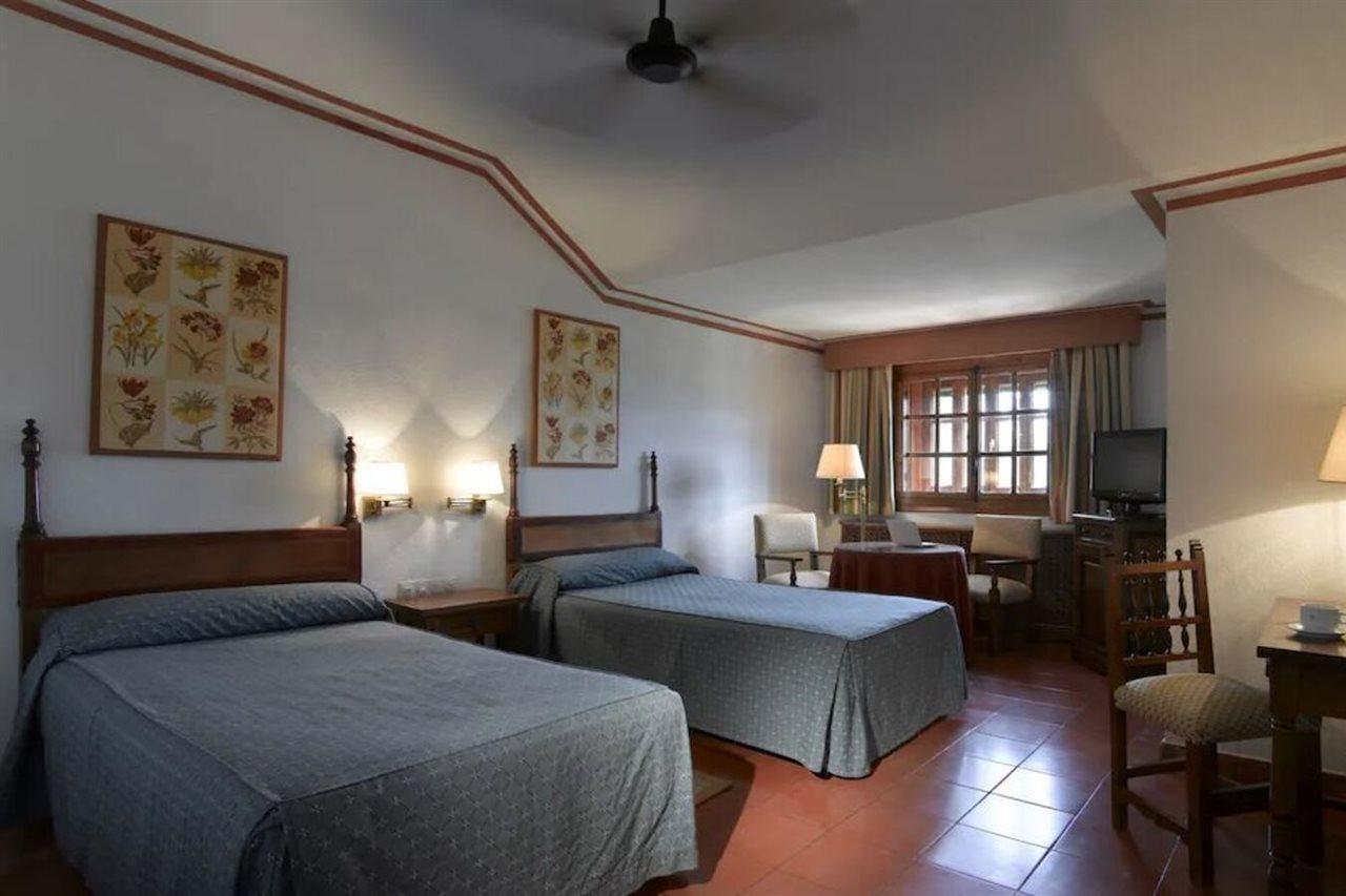 Parador De Cazorla Exterior photo